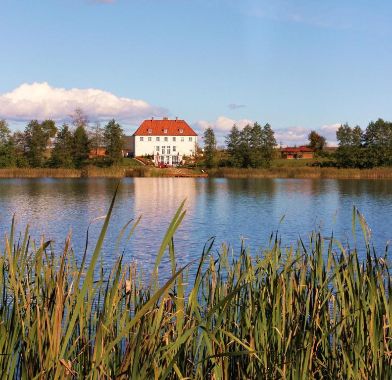 Gosciniec Rycerski Bed & Breakfast Paprotki ภายนอก รูปภาพ