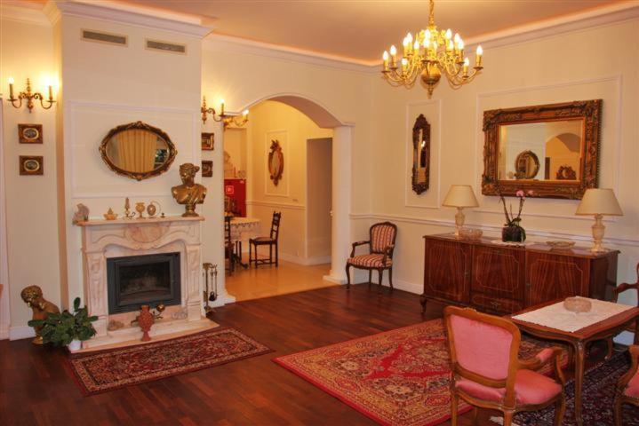 Gosciniec Rycerski Bed & Breakfast Paprotki ภายนอก รูปภาพ