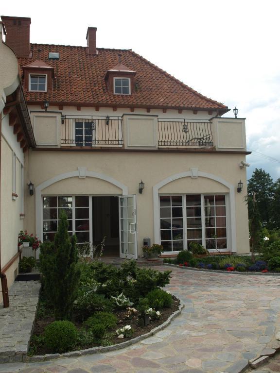 Gosciniec Rycerski Bed & Breakfast Paprotki ภายนอก รูปภาพ