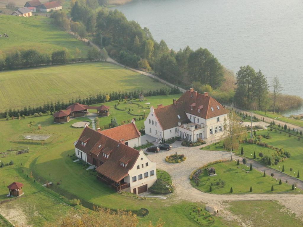 Gosciniec Rycerski Bed & Breakfast Paprotki ภายนอก รูปภาพ