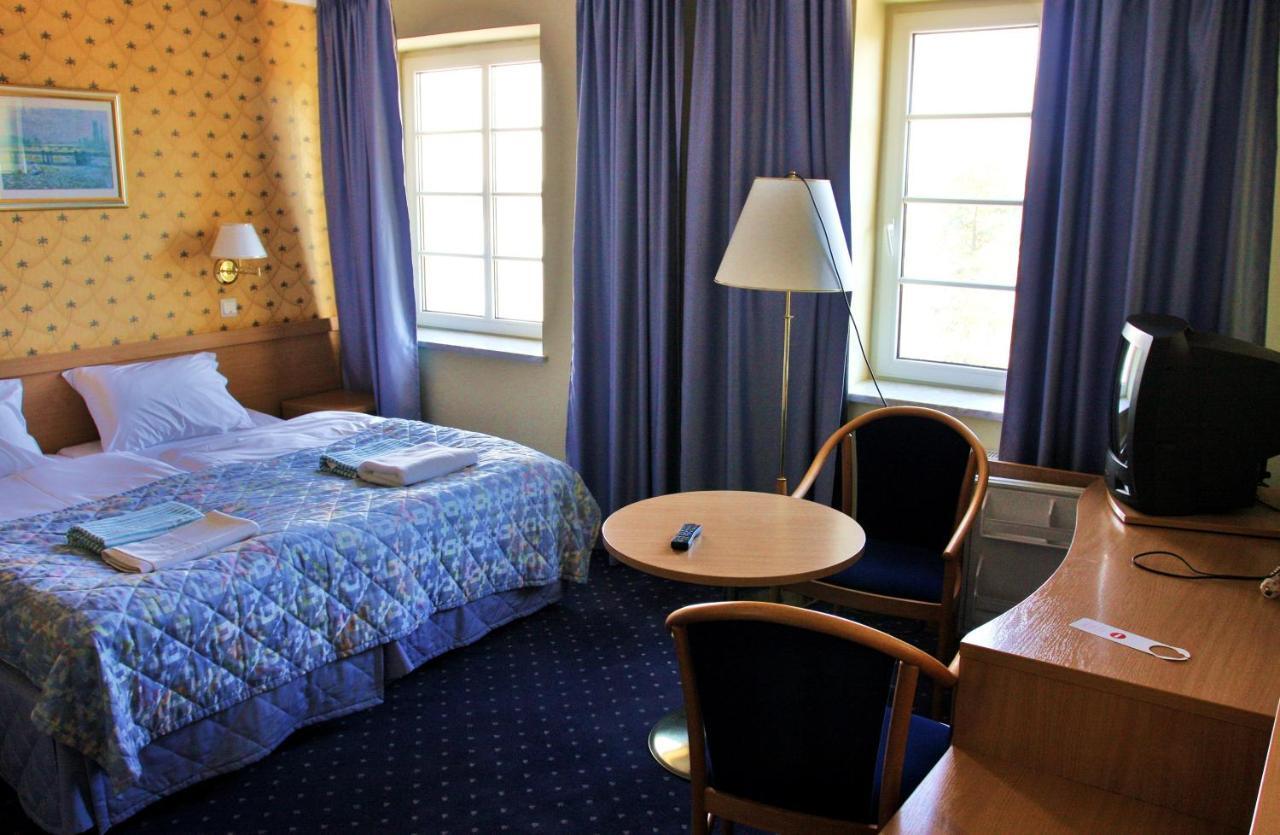 Gosciniec Rycerski Bed & Breakfast Paprotki ห้อง รูปภาพ